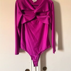 Bundle 2 for the price of 1
Long summer dress with an open back.
Cute body suit